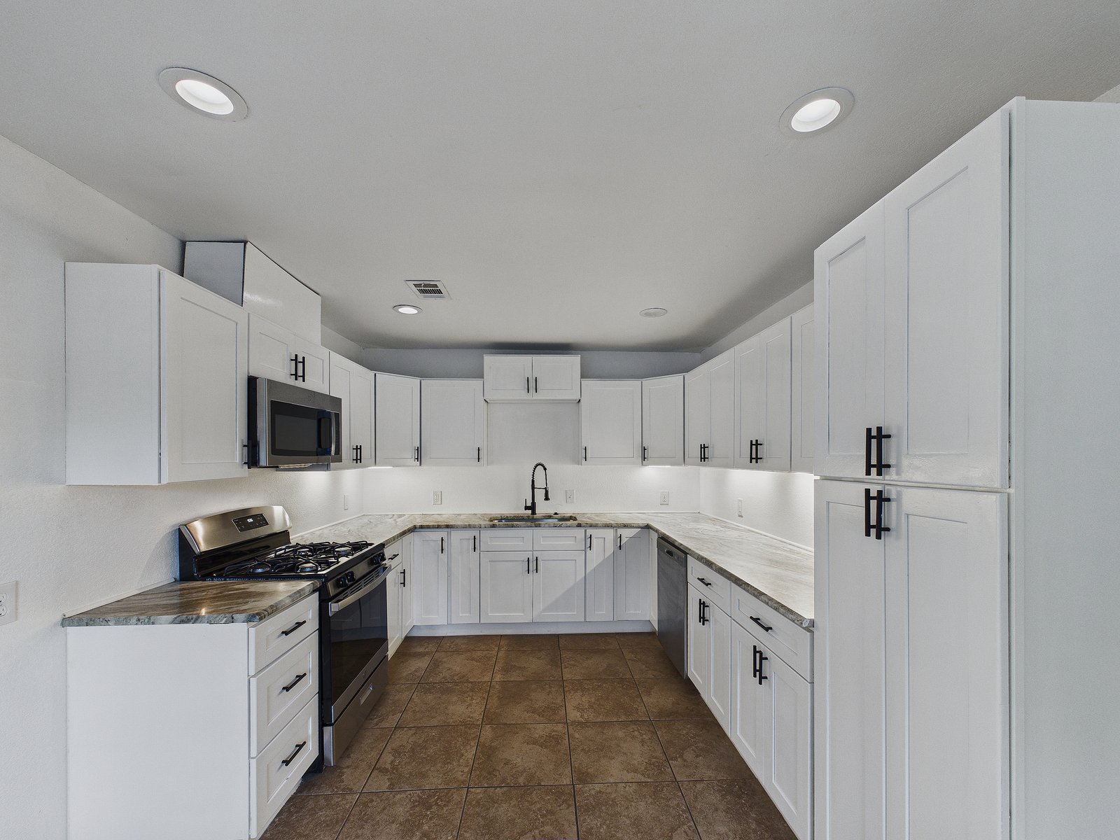 9501 North County Road, Frisco